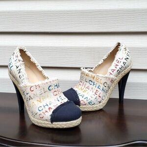 Chanel canvas pumps